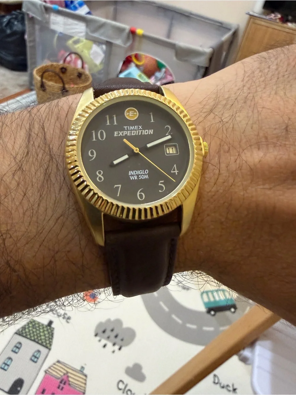 Vintage Timex Expedition H1Y653 Watch Fluted Bezel Gold Brown Leather 1998
